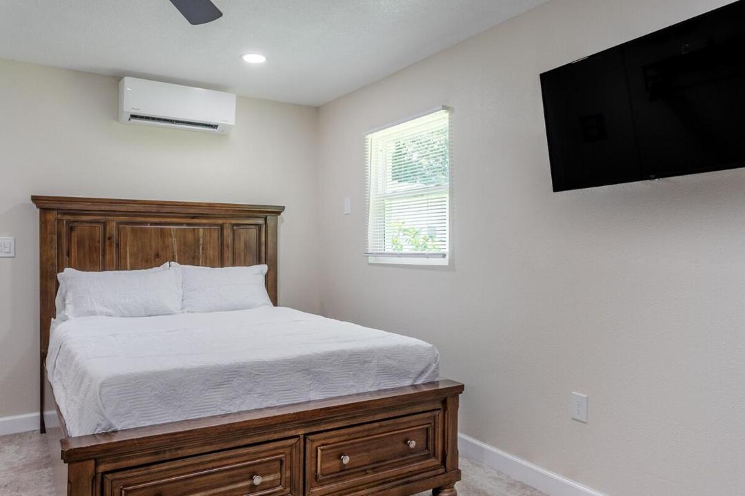 Photo of Bedroom in Carlton Stewart Gardens