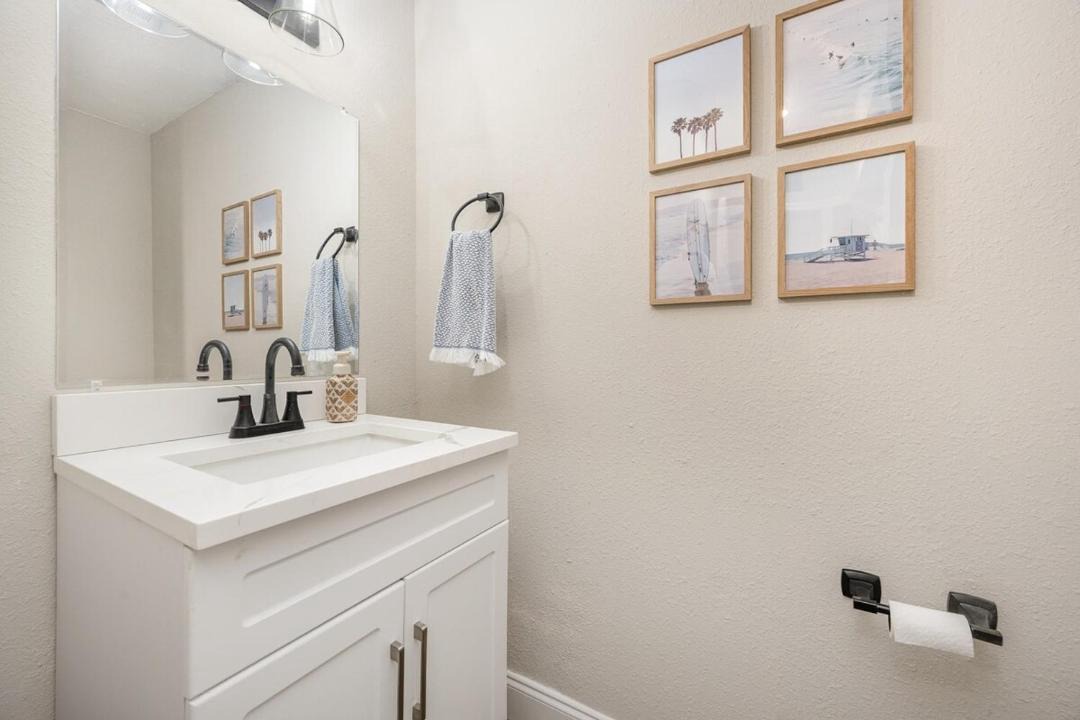 Photo of Bathroom in Cape Caneveral Beach Gardens