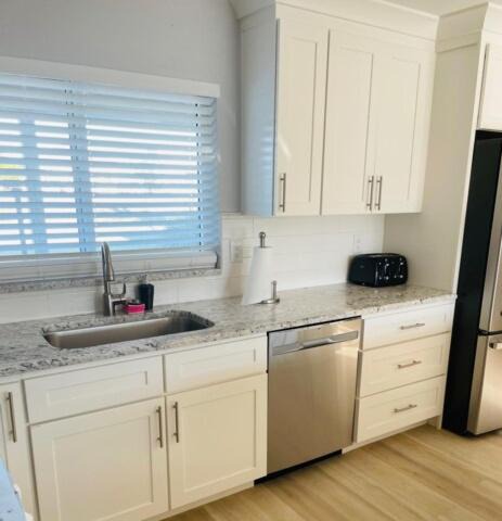 Photo of Kitchen in Yacht Club