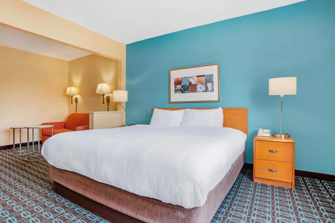 Photo of Bedroom in Ferry Pass