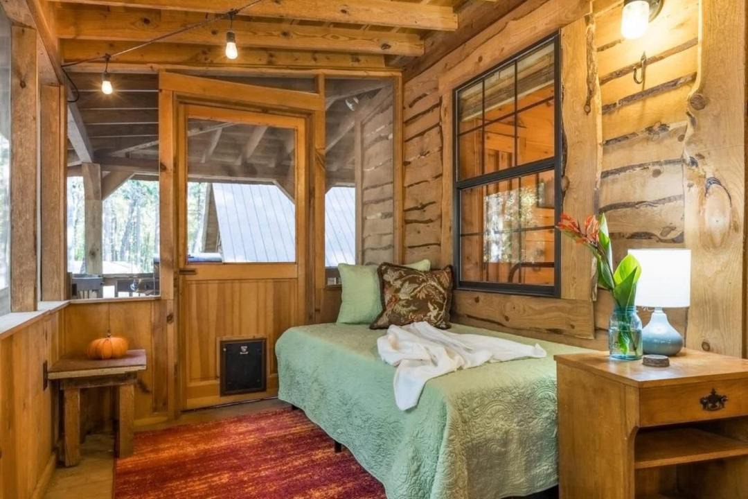 Photo of Bedroom in Mentone