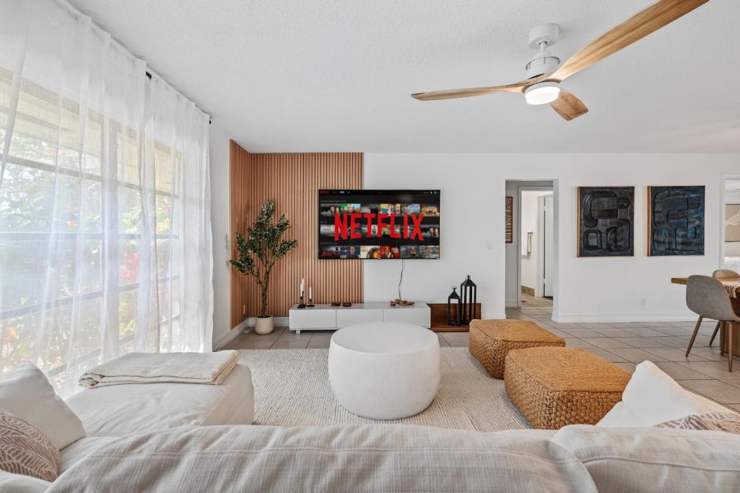 Photo of Livingroom in Lake Clarke Shores