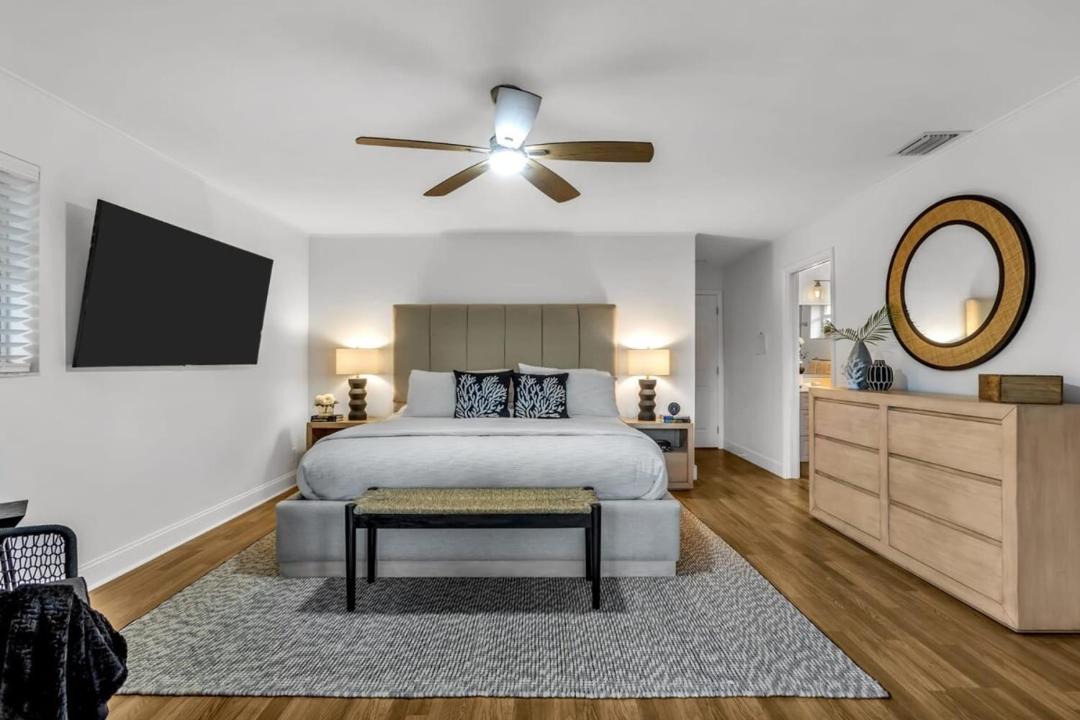 Photo of Bedroom in Poinsettia Heights