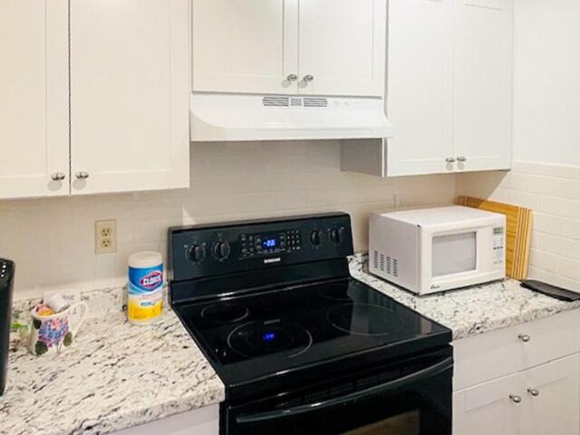 Photo of Kitchen in Fort Myers Shores