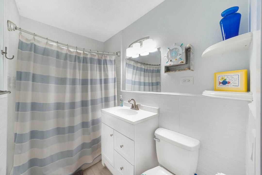 Photo of Bathroom in Singer Island