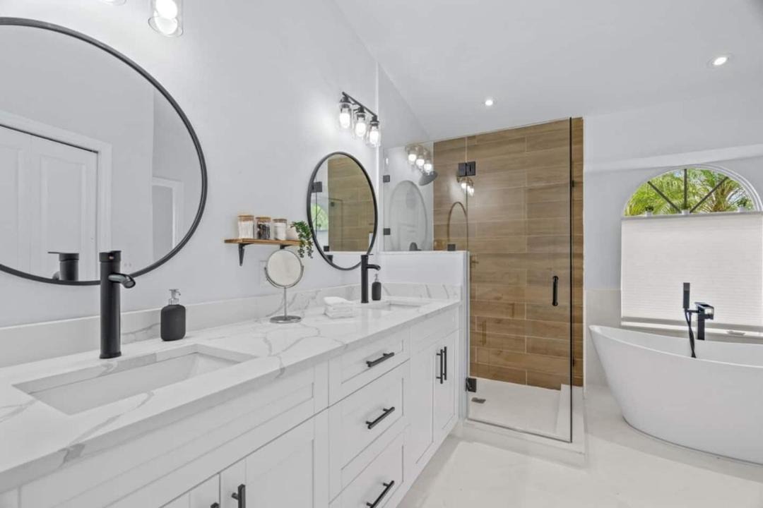 Photo of Bathroom in Plant City