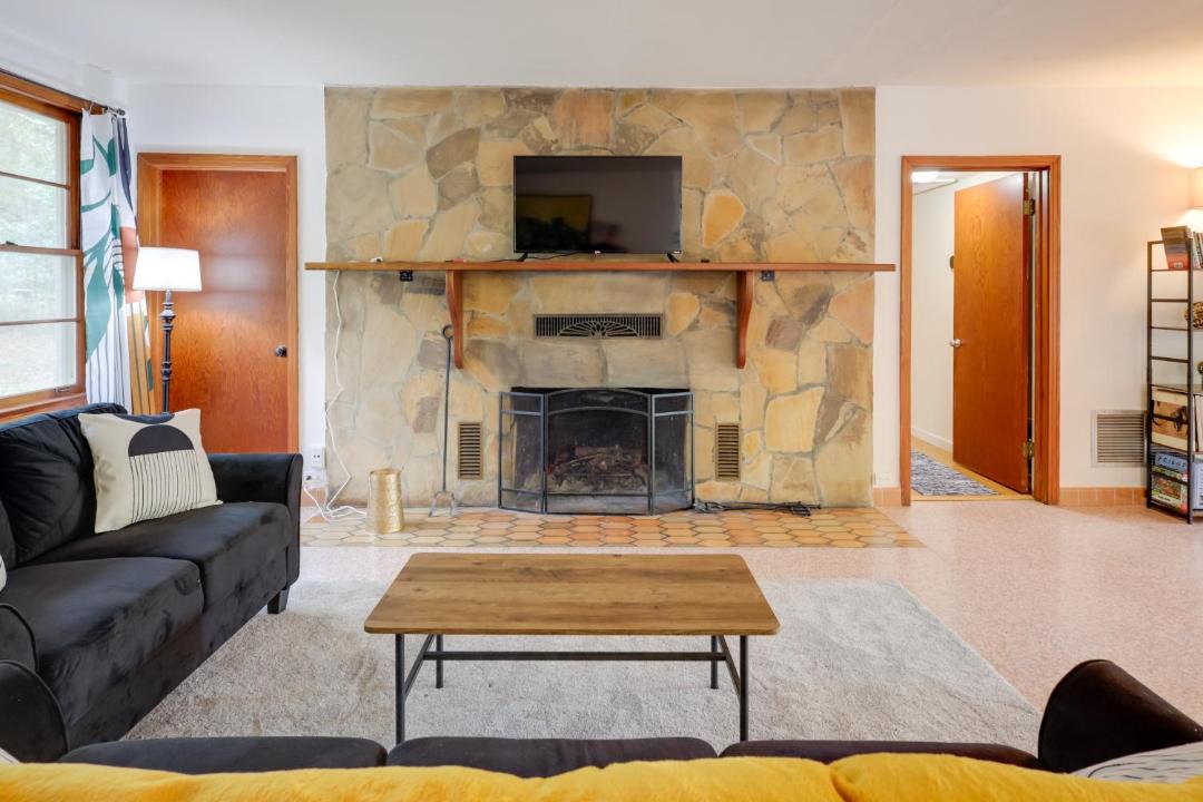 Photo of Livingroom in Gainesville
