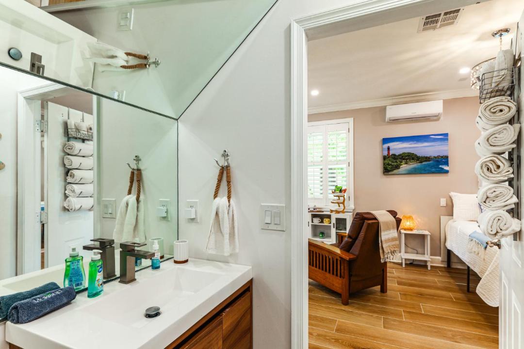 Photo of Bathroom in Abacoa