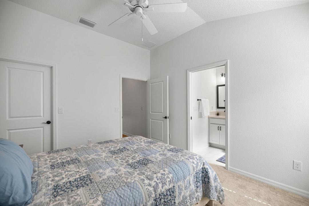 Photo of Bedroom in Sumter County