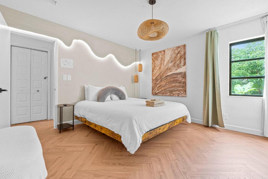 Photo of Bedroom in North Andrews Gardens