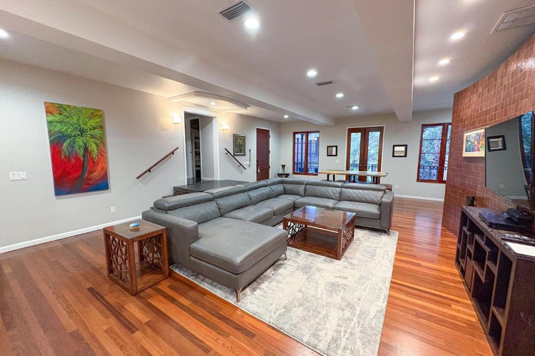 Photo of Livingroom in Baytowne Wharf