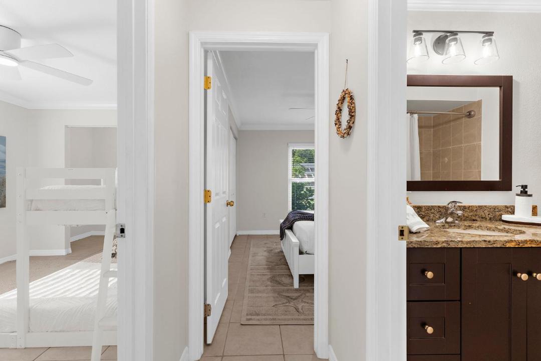 Photo of Bathroom in South Gate Ridge