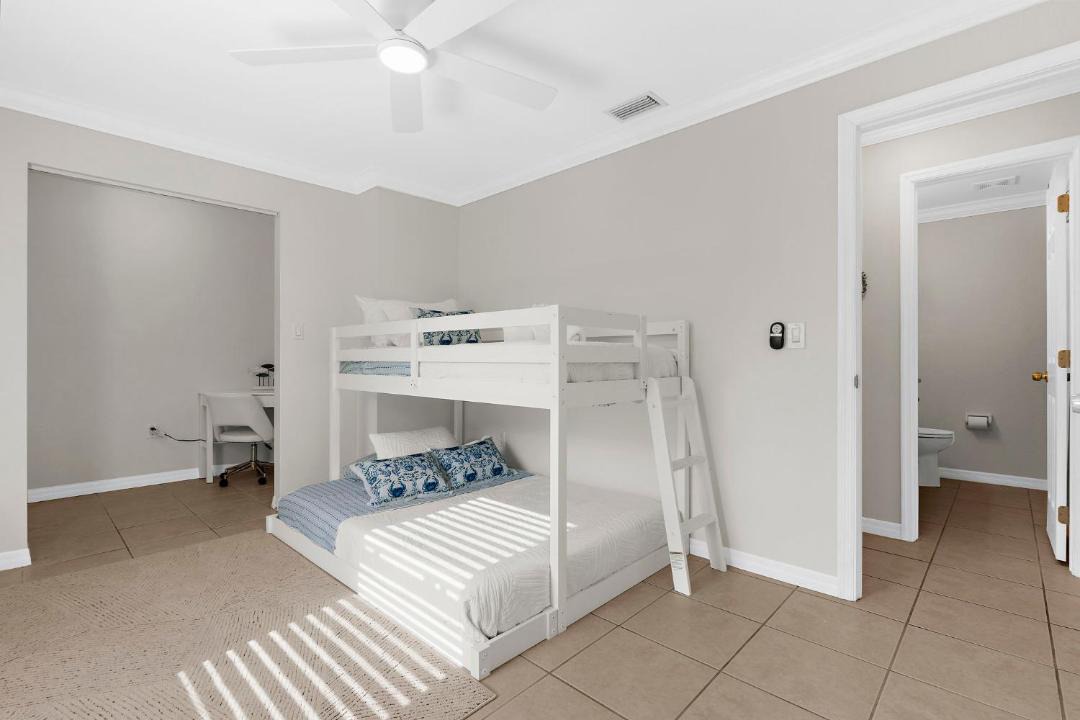 Photo of Bedroom in South Gate Ridge