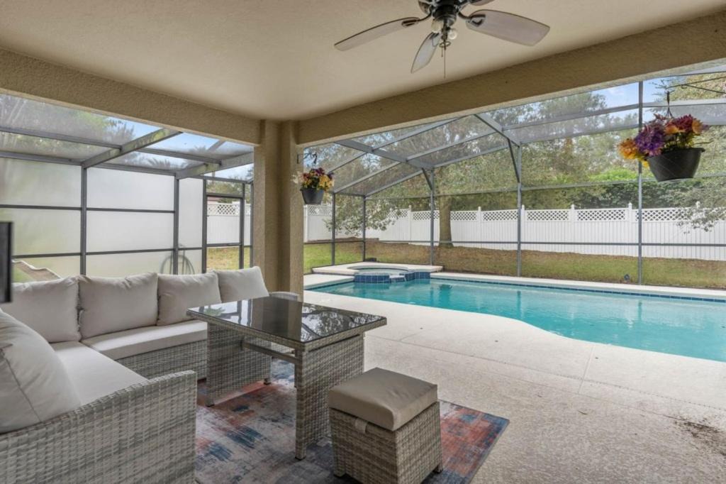 Photo of Patio Balcony in Legacy Park