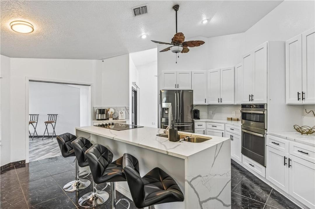 Photo of Kitchen in Sebastian Highlands