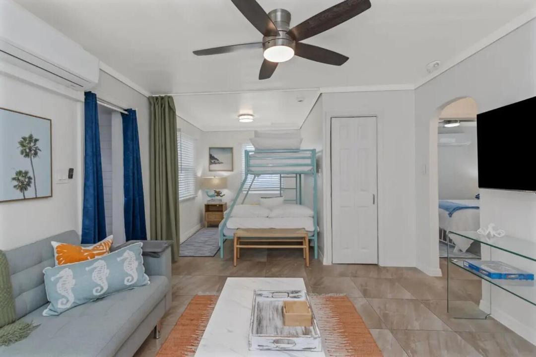 Photo of Bedroom in Largo