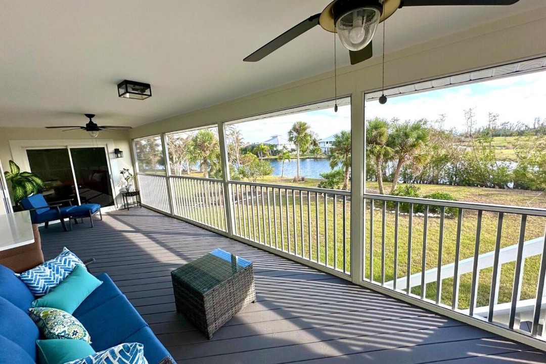 Photo of Patio Balcony in Alden Pines