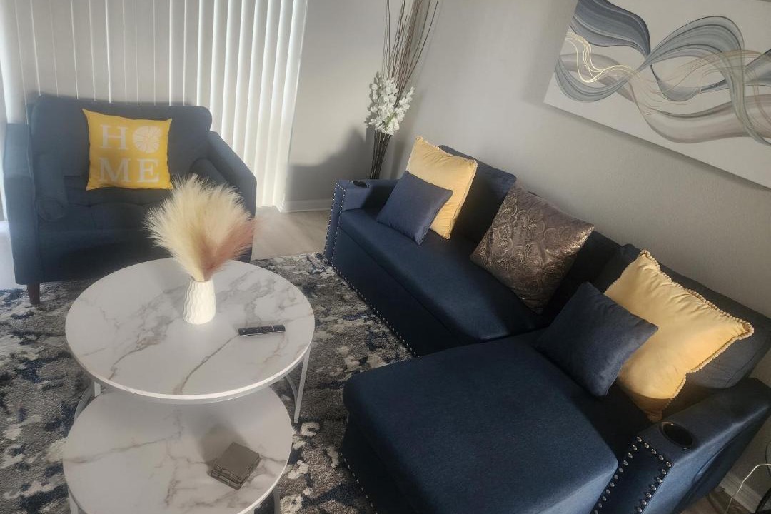 Photo of Livingroom in Bridgewater Crossing