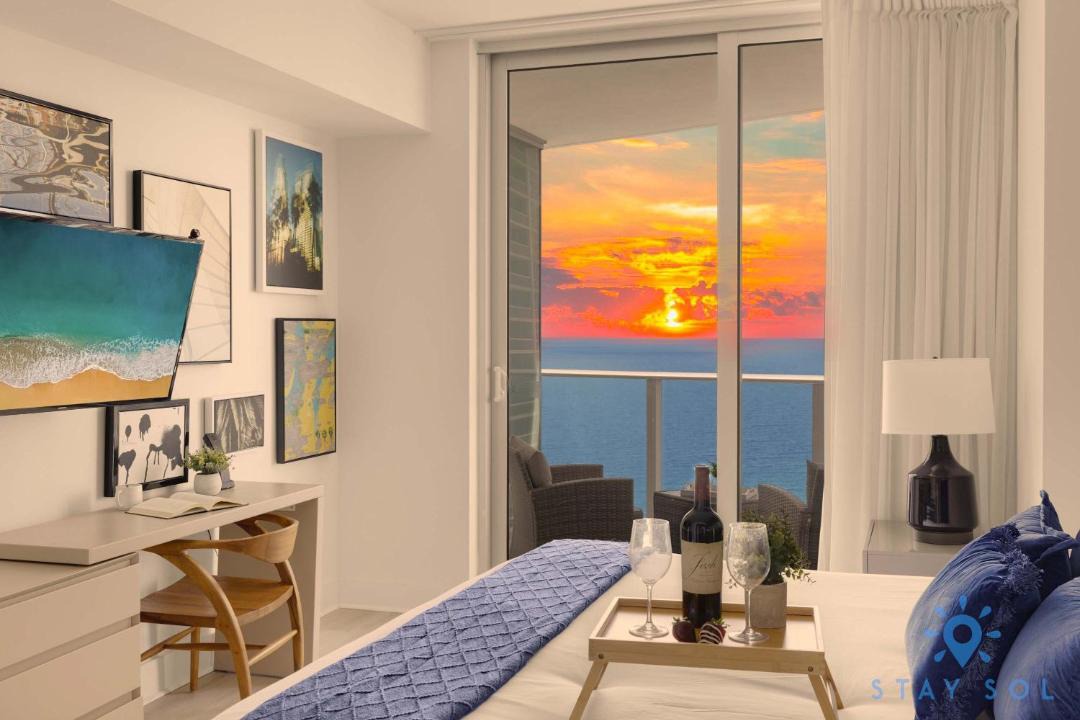 Photo of Bedroom in Hollywood South Central Beach