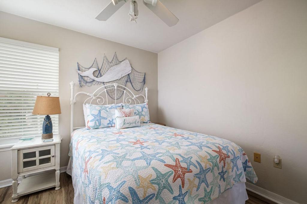 Photo of Bedroom in Cedar Key