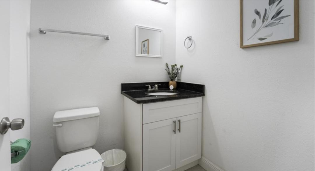 Photo of Bathroom in Bridgewater Crossing