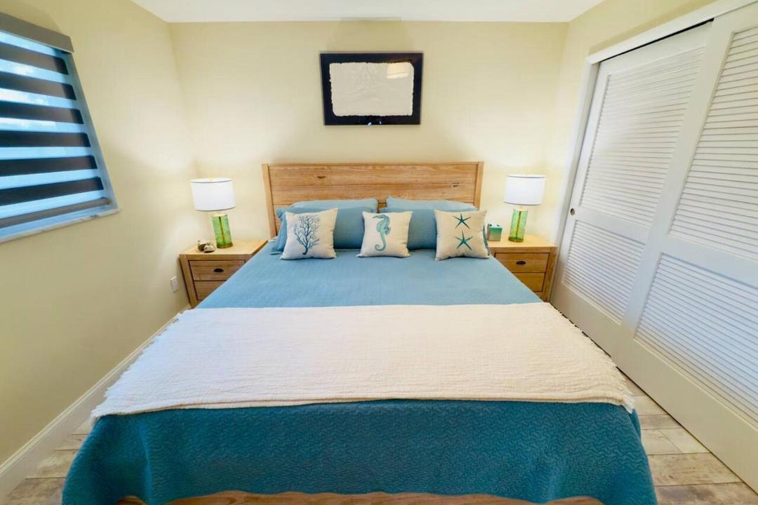 Photo of Bedroom in Lake Clarke Shores