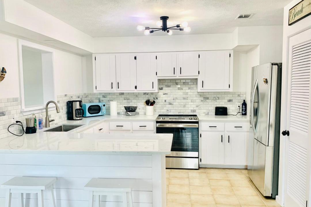 Photo of Kitchen in Biltmore Beach