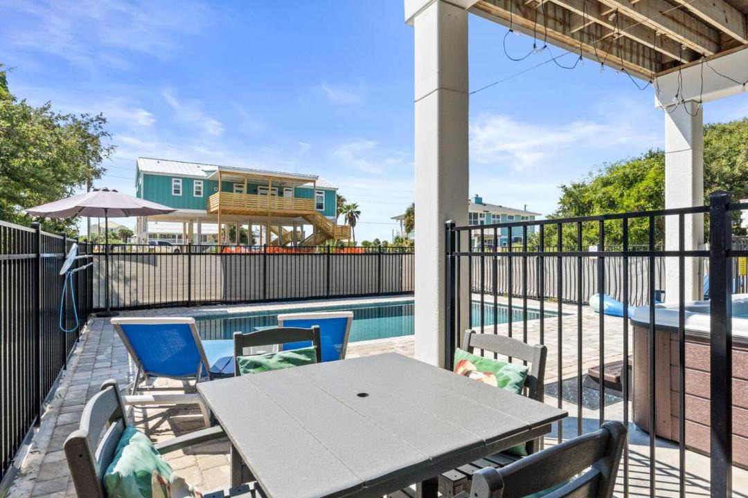 Photo of Patio Balcony in East End