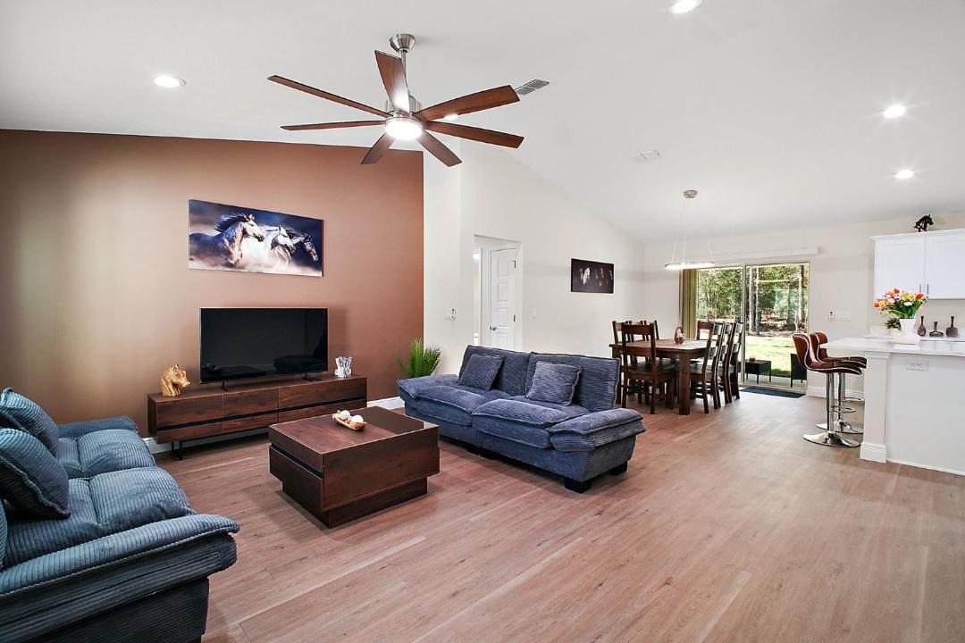 Photo of Livingroom in Fellowship