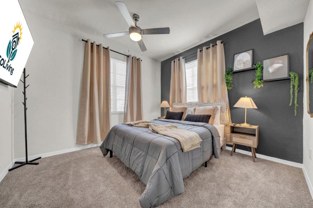 Photo of Bedroom in Westchase