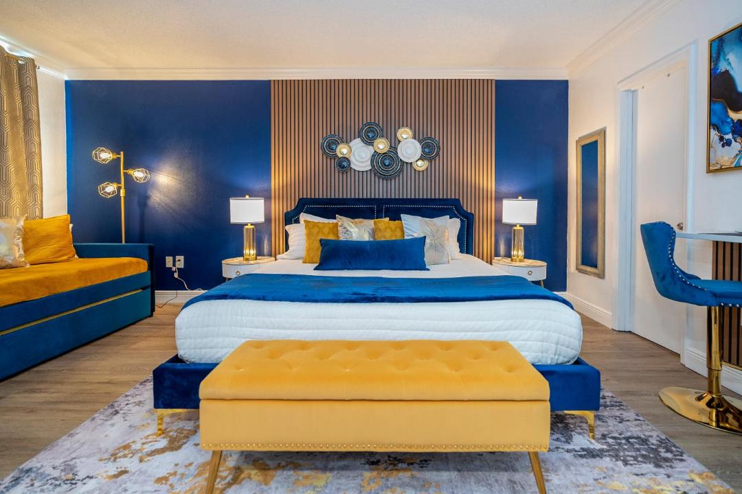 Photo of Bedroom in Florida Center