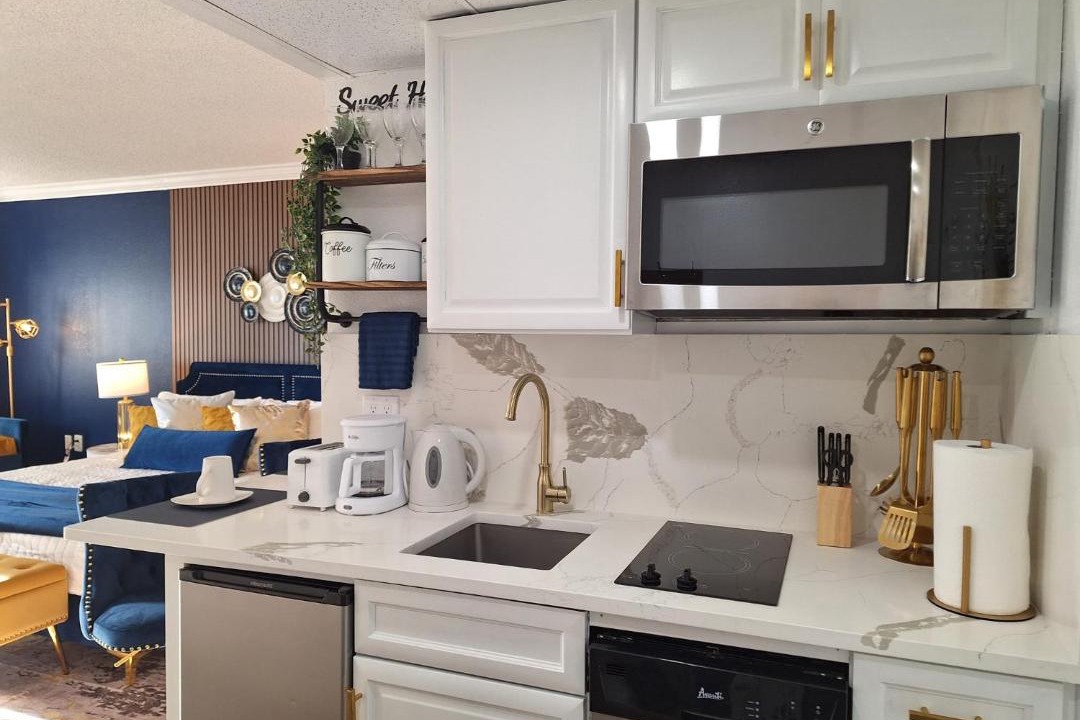 Photo of Kitchen in Florida Center