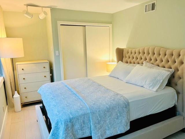 Photo of Bedroom in Oldsmar