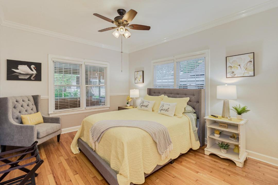 Photo of Bedroom in East Lake Morton