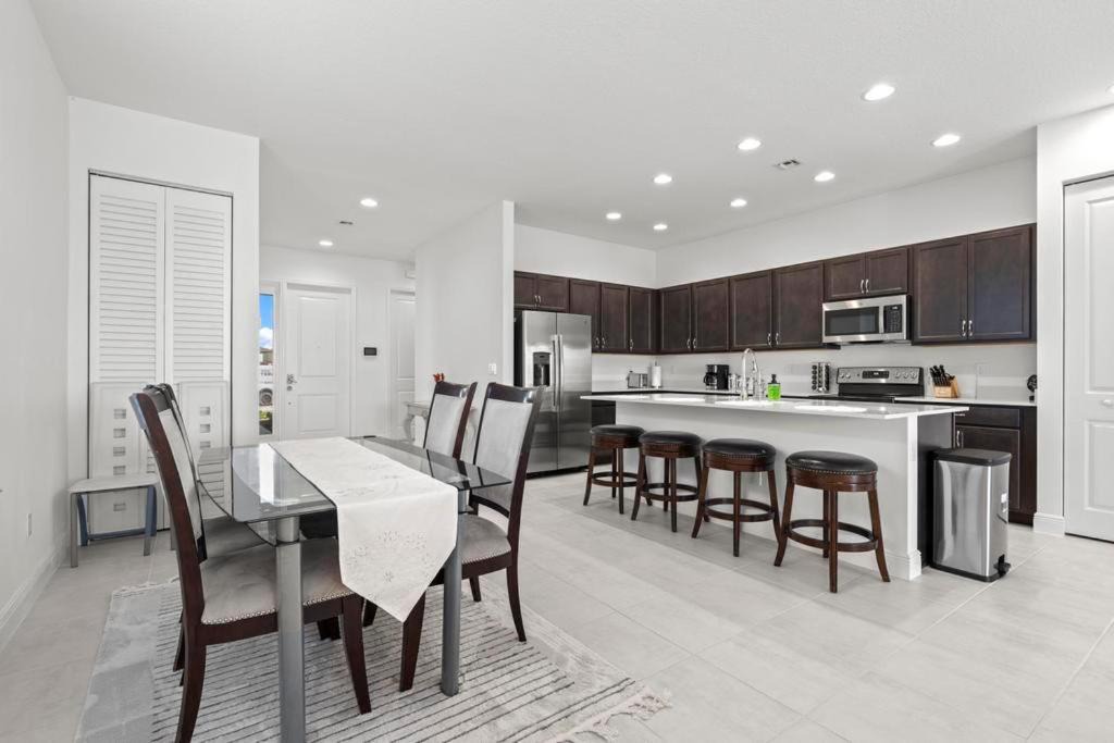 Photo of Kitchen in Hunt Club