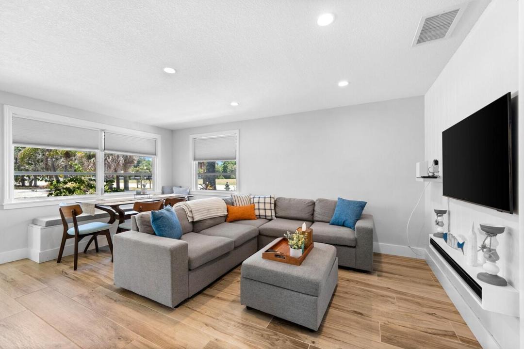 Photo of Livingroom in Laurel