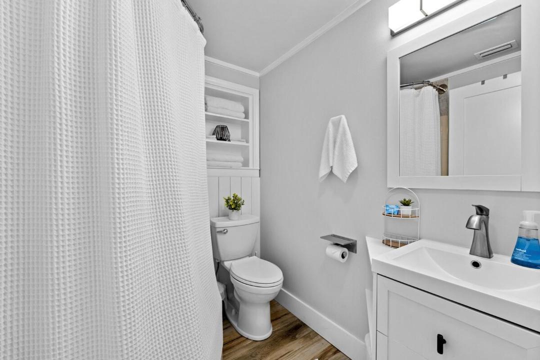Photo of Bathroom in Laurel