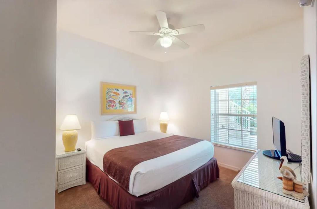 Photo of Bedroom in Bahama Bay