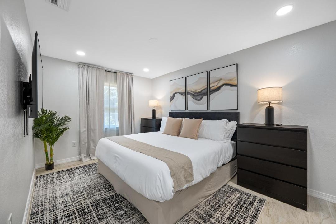Photo of Bedroom in Westchase
