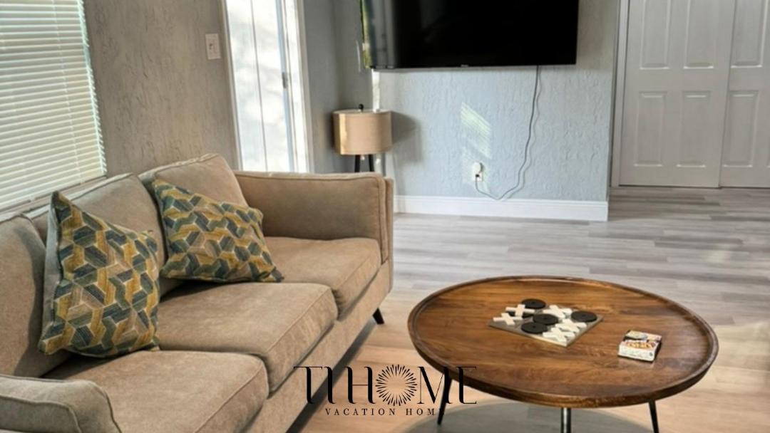 Photo of Livingroom in St. Petersburg - Clearwater