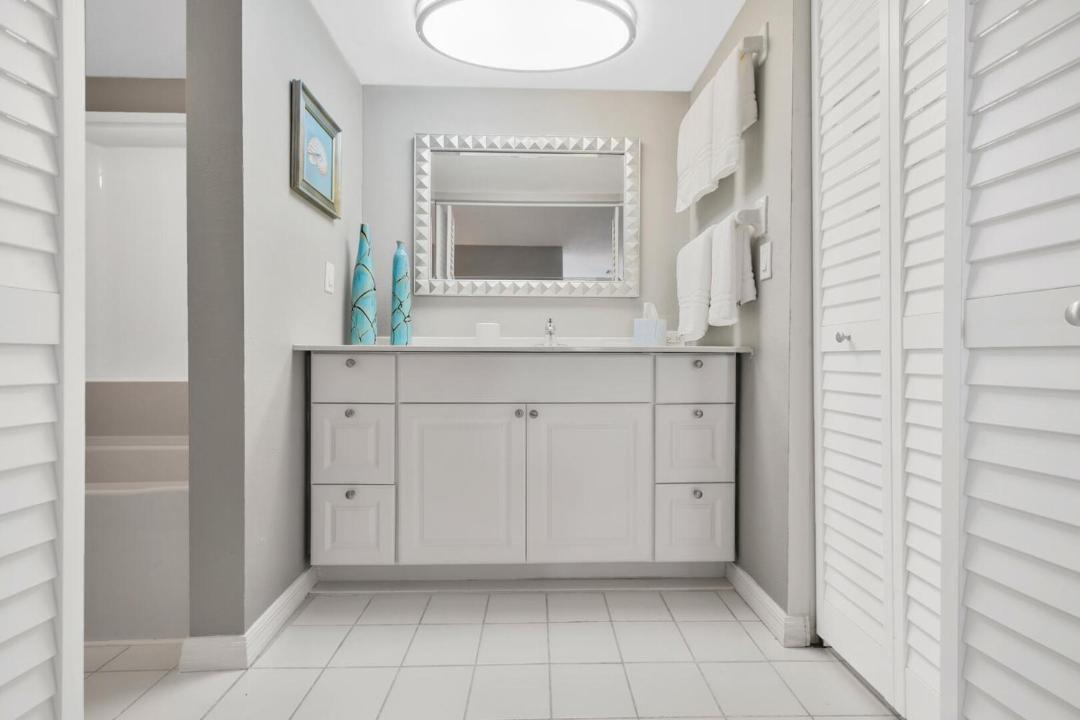 Photo of Bathroom in Isles of Capri