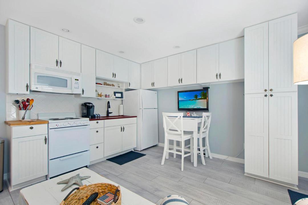 Photo of Kitchen in Isles of Capri