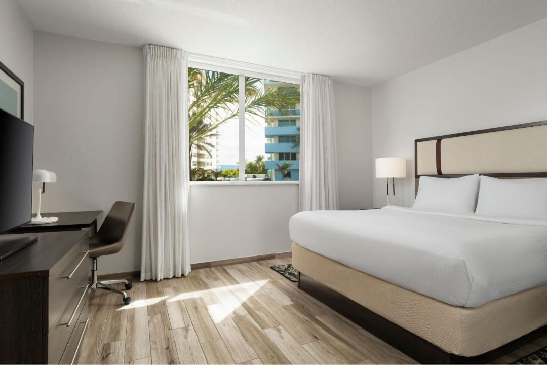 Photo of Bedroom in Surfside