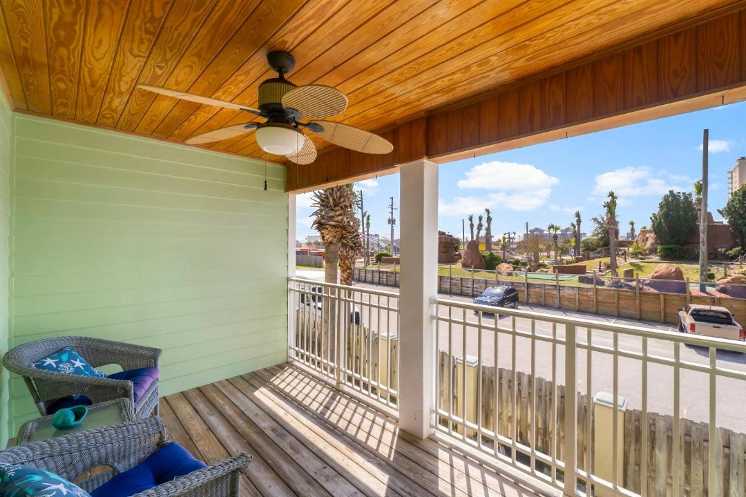 Photo of Patio Balcony in Gulf Lagoon Beach