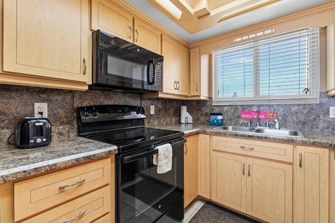 Photo of Kitchen in New Smyrna Beach