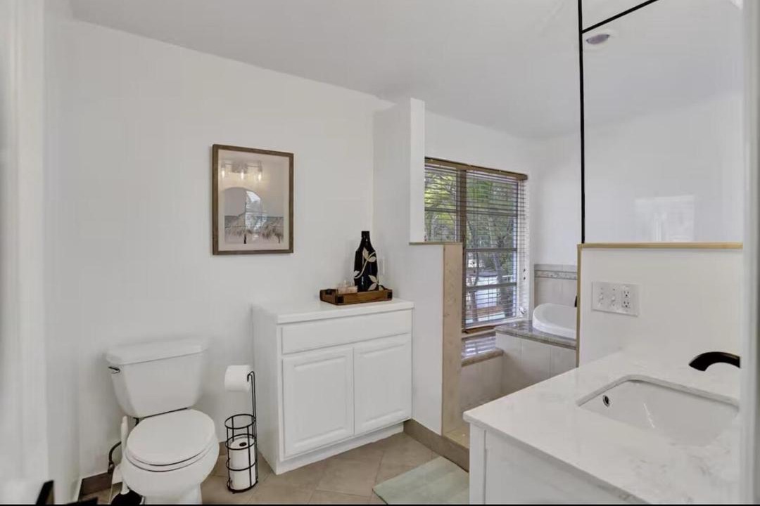 Photo of Bathroom in Tropic Palms