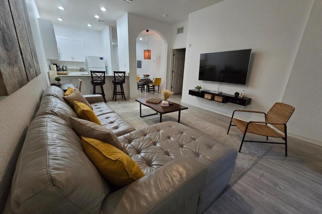 Photo of Livingroom in Bahama Bay