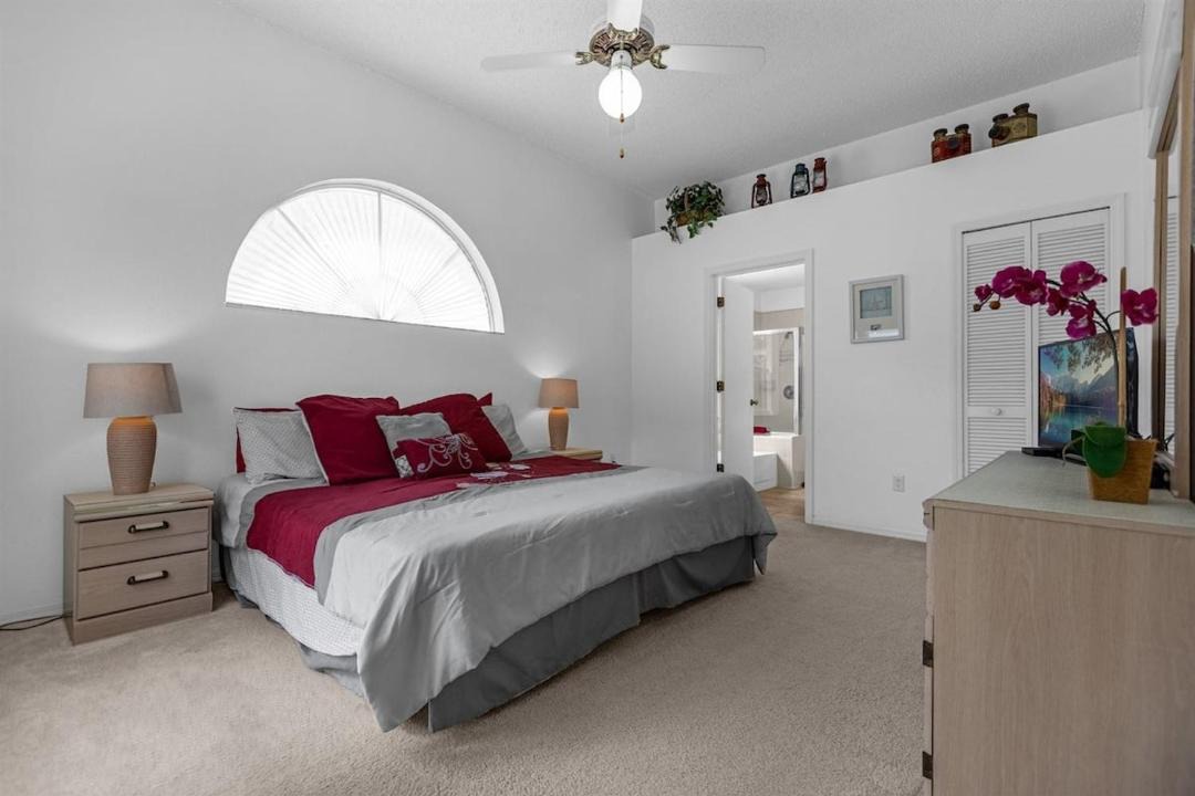 Photo of Bedroom in Lindfields