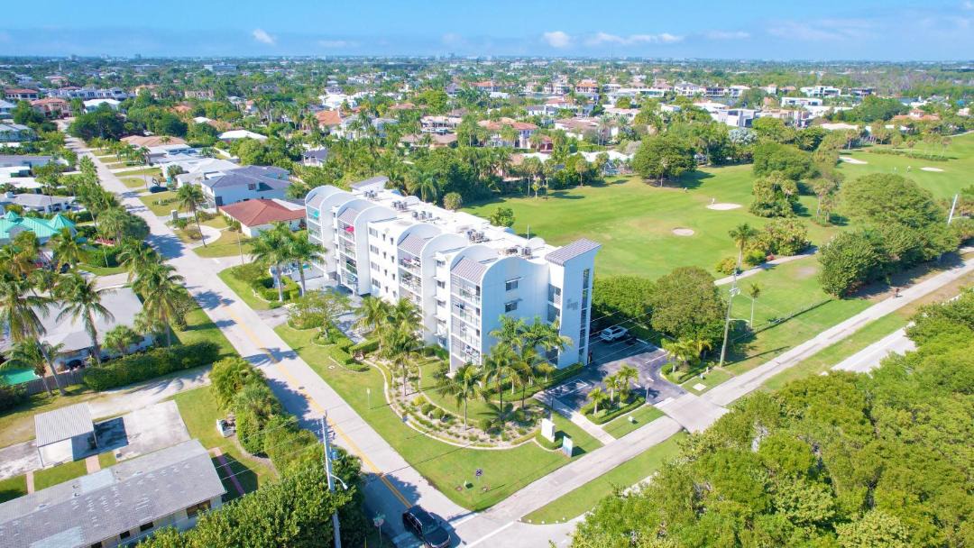 Photo of Buildings in Boca Raton