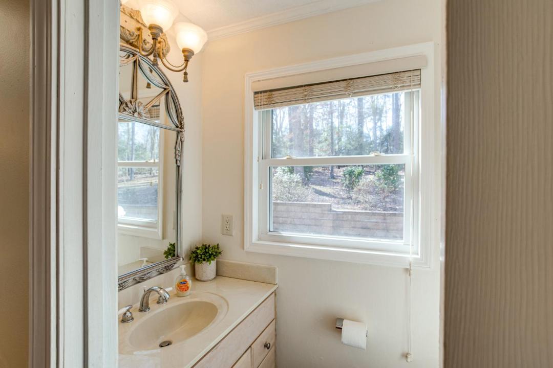Photo of Bathroom in Chapin